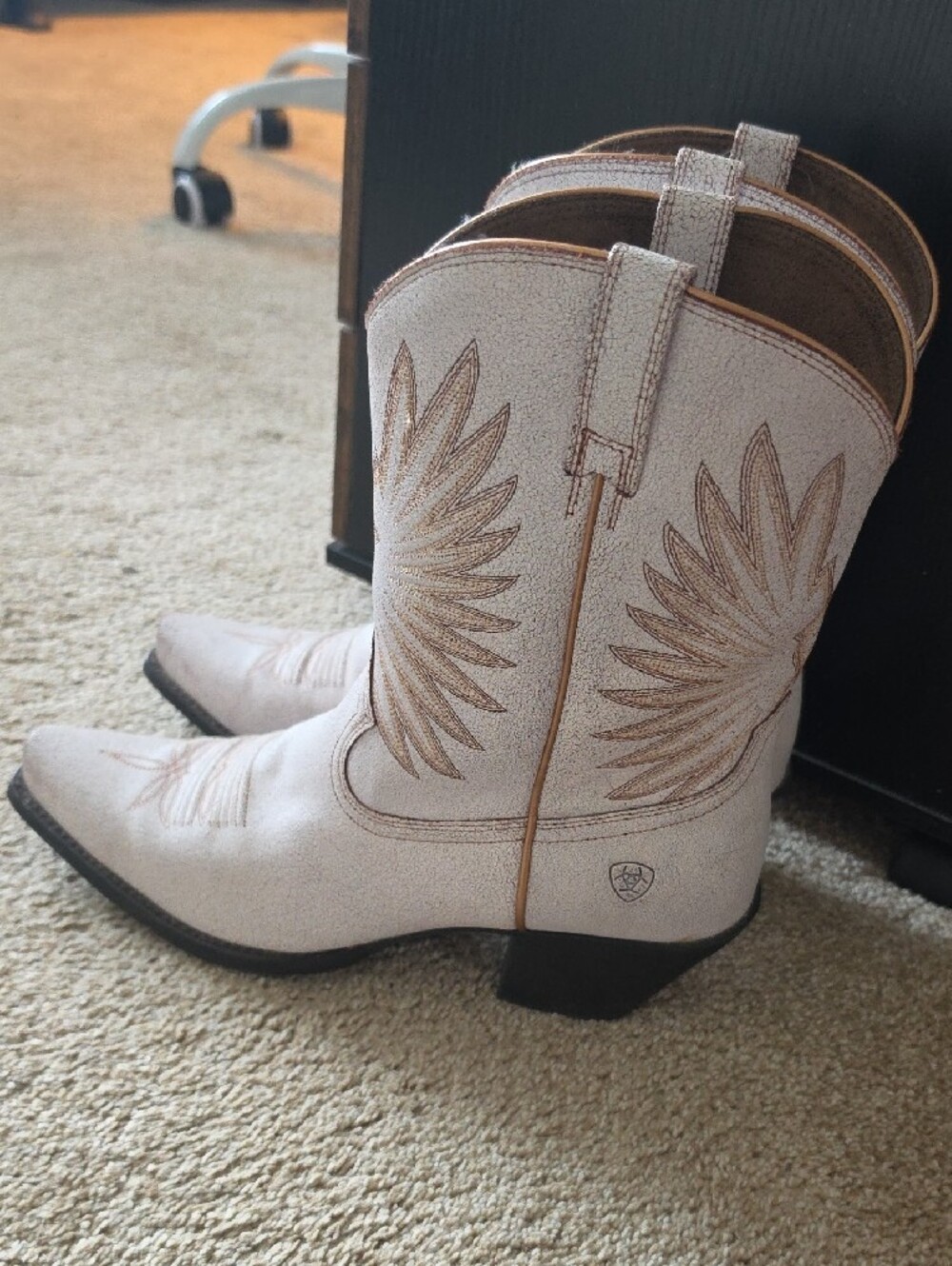 Leather Goldie Ariat Women's Size 11 Wide White Western Embroidered Cowboy Boots - Picture 2 of 9
